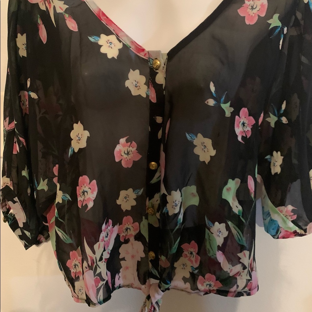 Voll Sheer Tie Waist Top